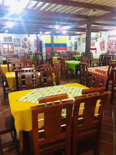 Venta De Restaurante De Comida Típica Colombiana En La Candelaria De Valencia Incluye Casa Comercial Y Fondo De Comercio Del Reconocido Restaurante Jose Felix