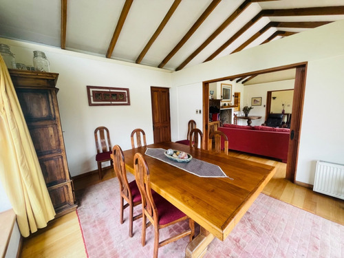 Oportunidad Venta Casa Chilena Polo Manquehue Piedra Roja