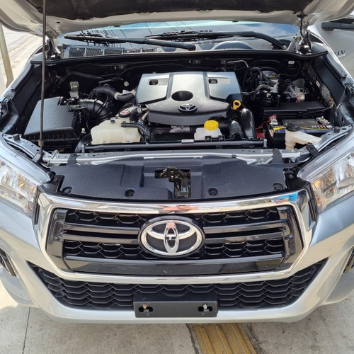 Imagem 13 de 14 de Toyota Hilux 2017 2.7 Srv Cab. Dupla 4x4 Flex Aut. 4p