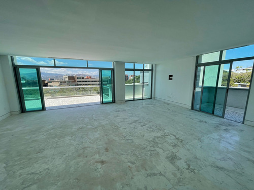 Imagen 3 de 23 de Vendo Apartamento 330m2 4h/5b/4p La Castellana