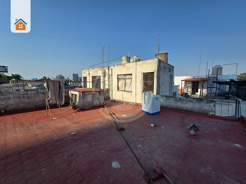 Casa En Venta Con Uso De Suelo Mixto En Ladron De Guevara Guadalajara Jalisco.