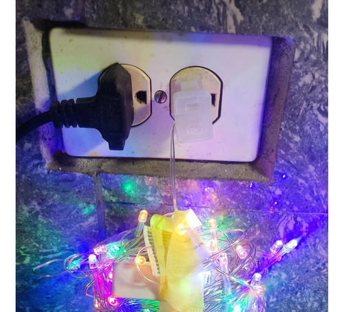 Arbol De Navidad Nevado De 2.10 Metros (Usado)
