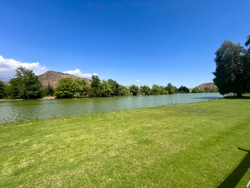 Venta Casa Moderna, Con Orilla Laguna Privada