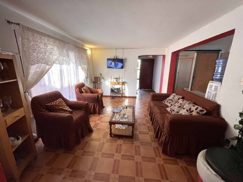 Se Vende Amplia Casa 3d 2b Ñunoa, Villa Salvador Cruz Gana