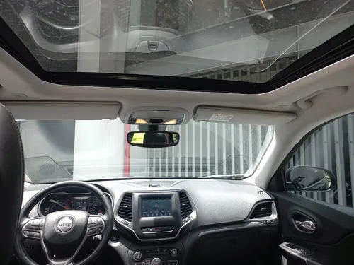 Jeep Cherokee 3.2 Longitude