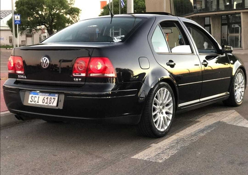 Volkswagen Bora 1.8 Highline T 180cv Cuero 2011
