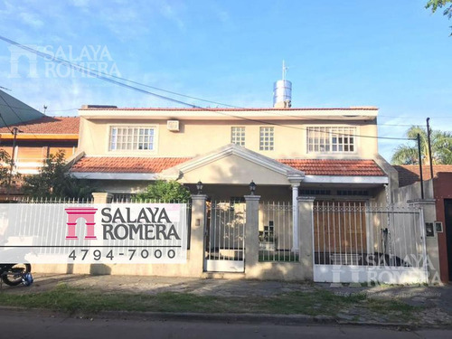 Imagen 1 de 19 de Casa En Venta 6 Ambientes En Amplio Lote Parque Cisneros -