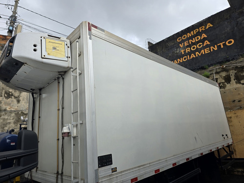 Vende-se Um Baú Frigorífico Refrigerado 13/13
