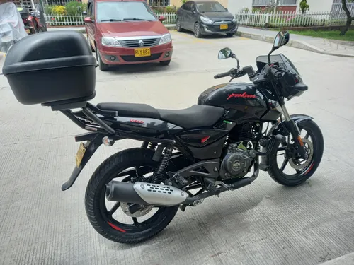Pulsar 180 Neón Fi