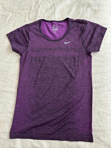 Playera Deportiva Nike Morada