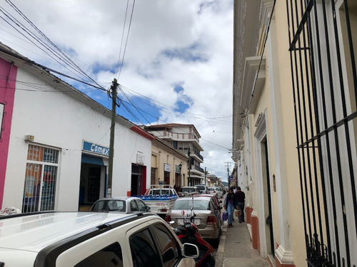Edificio En Venta En Comitan Con Local Comercial Y Departamentos