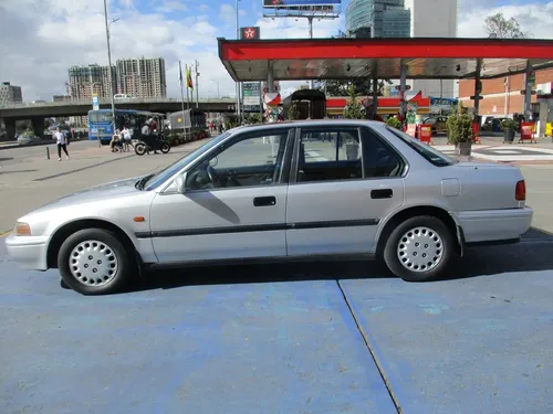 Honda Accord 2.2 Ex 5 p