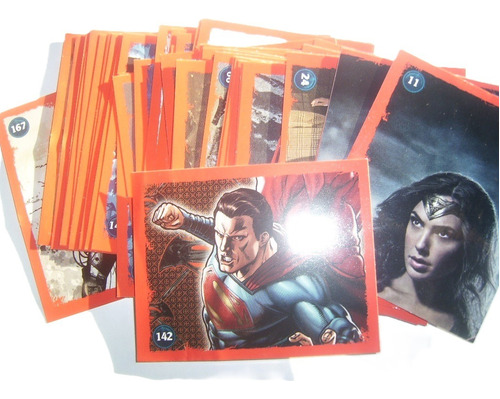 Lote De 10 Figuritas Batman Vs. Superman - Sticker Design