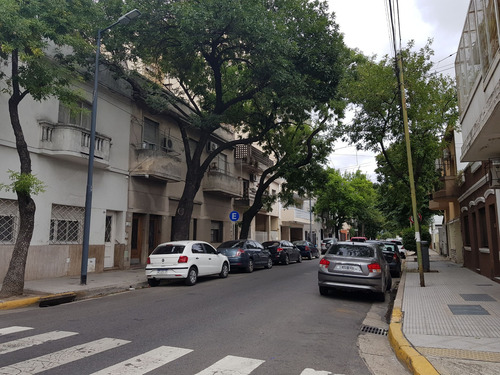Le Viene De Perillas..3 Amb.a Mts Lope De Vega Y Rivadavia