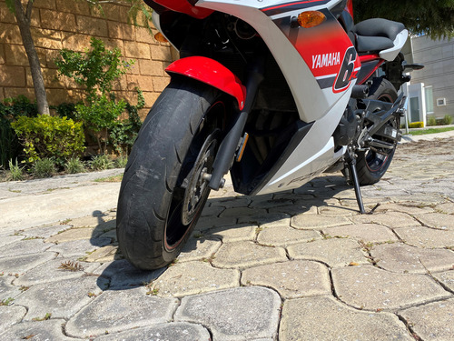 Yamaha Fz6r 2014