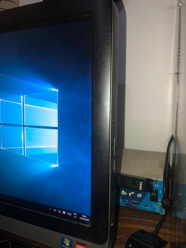 Imagen 3 de 10 de Dell Inspiron One 2305