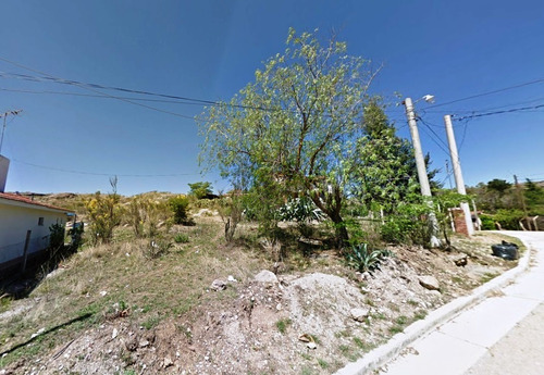 Vendo Lote En Tanti - Centro - A 100 M Av. Belgrano Con Servicios