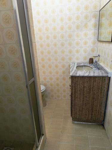 Alugo Casa Duplex Com 3 Quartos Em Ibicuí, Mangaratiba (na Rua Da Praia Principal)