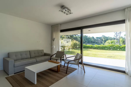 Apartamento De 2 Dormitorios En Crystal Views, Solana - Crystal View - Ref : Pbi13322