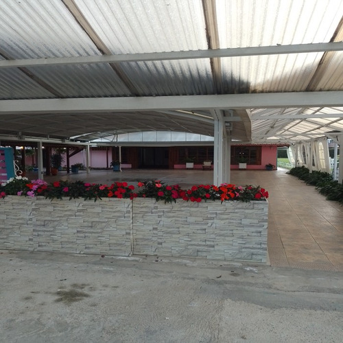 Casa Finca Y Salon De Eventos En La Ceja 8cerca Al Centro Comercial Viva)