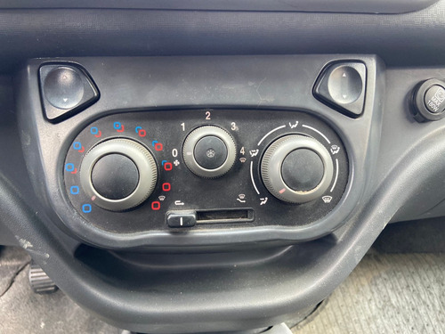 Fiat Fiorino 1.4 MPI FURGÃO ENDURANCE 8V FLEX 2P MANUAL