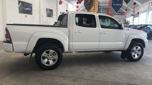 Imagen 8 de 15 de Toyota Tacoma 2015