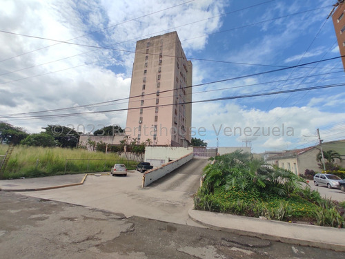 Ecl Apto En Venta La Victoria  #24-10474