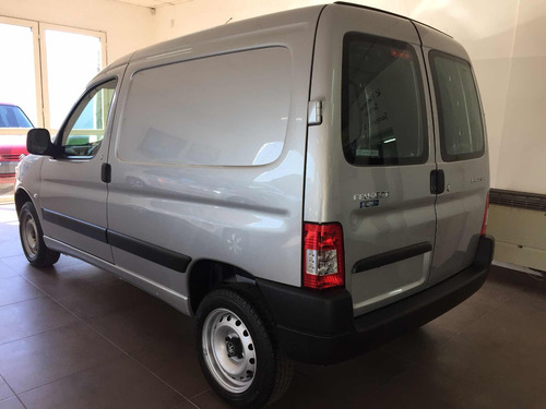 Imagen 4 de 13 de Peugeot Partner 1.6 Furgon Confort 0km 2022