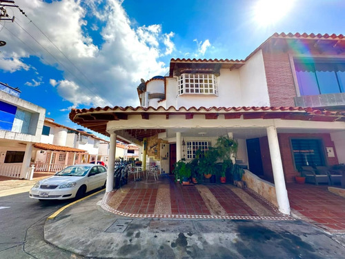 Casas En Venta En San Cristobal.