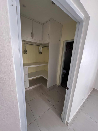 Casa En Alquiler Ubicada En Las Palmas, La Romana
