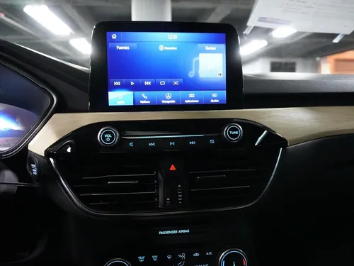 Ford New Escape Titanium 2.5 Hev Automatica 4x2 Hibrida