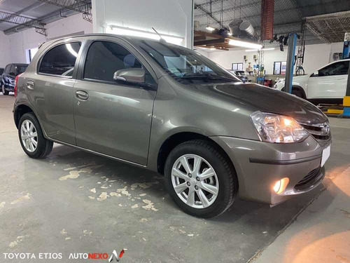 Toyota Etios 1.5 Xls 2016