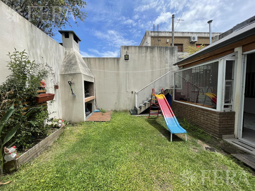 Venta De Casa 5 Ambientes Con Quincho En Sarandí
