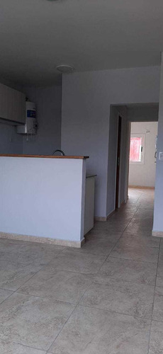 Imagen 5 de 13 de Venta!!! Oportunidad!! Departamento 2 Ambientes En Edificio