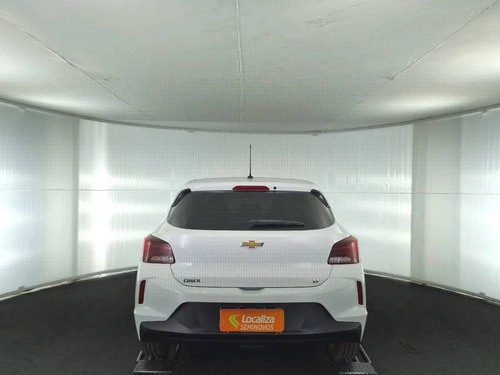 Imagem 3 de 12 de Chevrolet Onix 1.0 Flex Lt Manual
