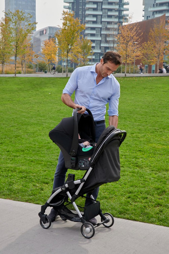 Carrinho De Bebê De Passeio Goody Plus Graphite Chicco Cinza-escuro Preto