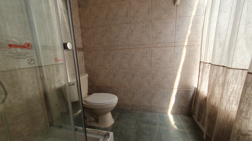 Veridika Vende Amplia Casa En Condominio.