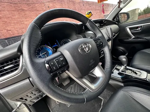 Toyota Fortuner Srv 2.4 Turbo Diesel Automatica 2022
