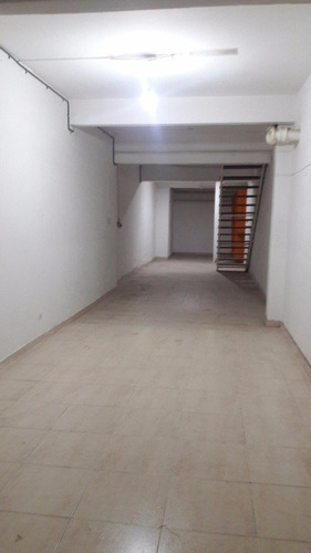 Imagen 4 de 15 de Local En Venta. 140 M2 Cub