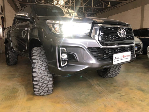 Toyota Hilux 2.8 Cd Srx 177cv 4x2