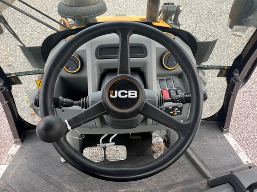 Retroexcavadora Jcb 3cx 2024, Cabina Cerrada Tracción 4x4