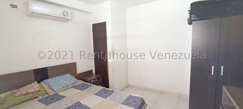 Imagen 10 de 30 de Apartamento En P/b De 3h, 2b, S/c En Venta En Cabudare, Resd. La Llovizna, Cod. 22-10621. Arnaldo López, Tlf. 04245257450, Lara, Venezuela