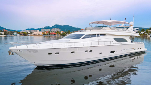 Imagen 2 de 10 de Ferretti 810