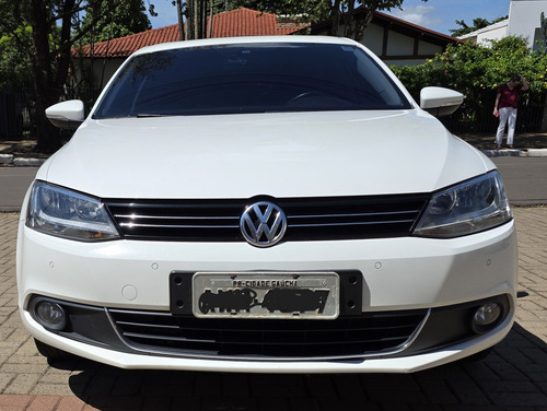 Volkswagen Jetta 2.0 Tsi Highline 4p 200 hp