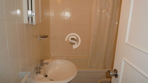 Apartamento En Peninsula, 2 Dormitorios *- Ref: 3394