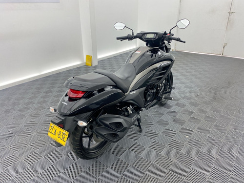 Imagen 10 de 25 de Suzuki Intruder 150