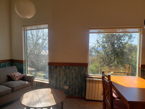 Imagen 5 de 15 de Cabaña Duplex Hasta 3 Personas Con Vista Al Lado Y Jardín