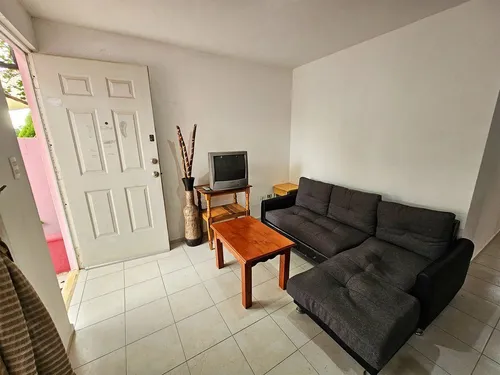 Casa En Renta De 1 Planta Con 3 Recámaras, Amueblada En Ciudad Caucel