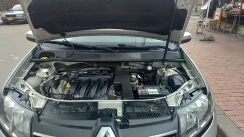 Renault Logan 1.6 Privilege