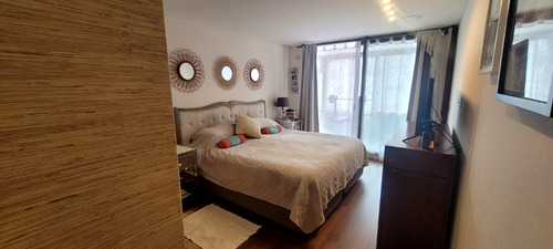 Elegante Dúplex Con Jacuzzi Y Quincho Propio En Las Condes
